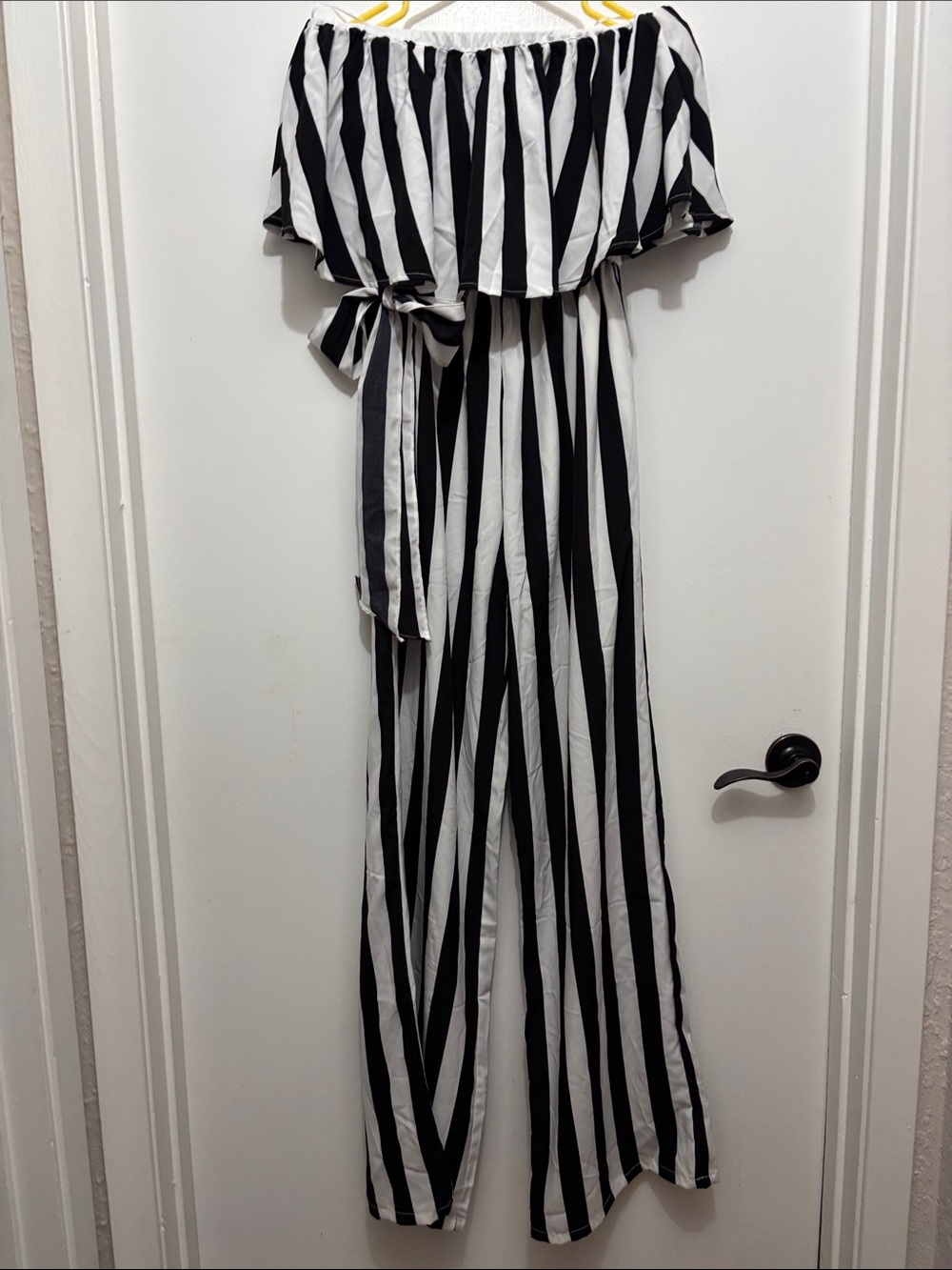 Sz S Dress Day Black & White Striped Off-Shoulder Jumpsuit